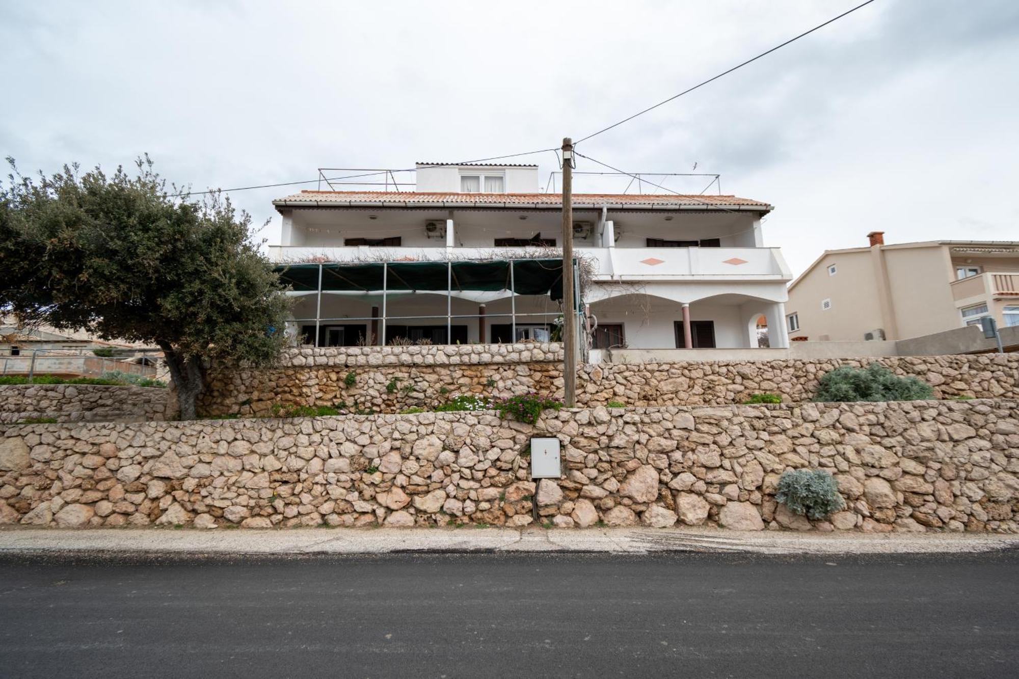 Apartments And Rooms With Parking Space Zubovici, Pag - 16063 Εξωτερικό φωτογραφία